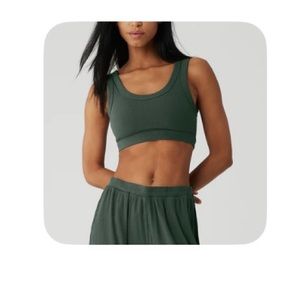 Alo wellness cactus bra